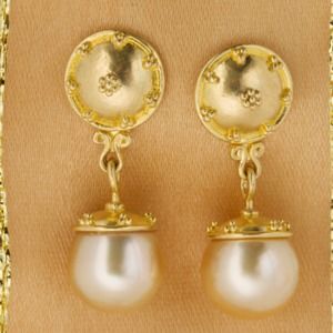 High Karat Gold Handmade south sea Earrings.